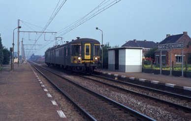 Marche-lez-Ecaussines - TH 81-7234.jpg